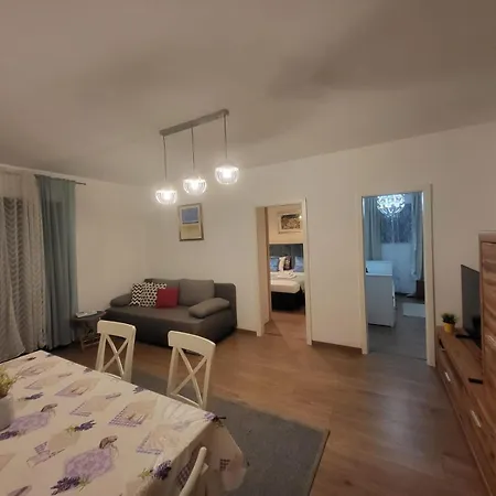 Apartment Intrade Trsine Pet Friendly *