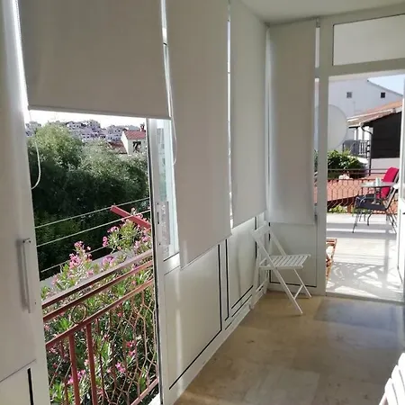 Apartment Intrade Trsine Pet Friendly